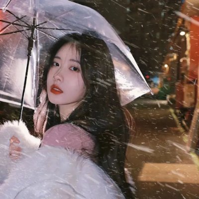 冲破樊笼走彩凤